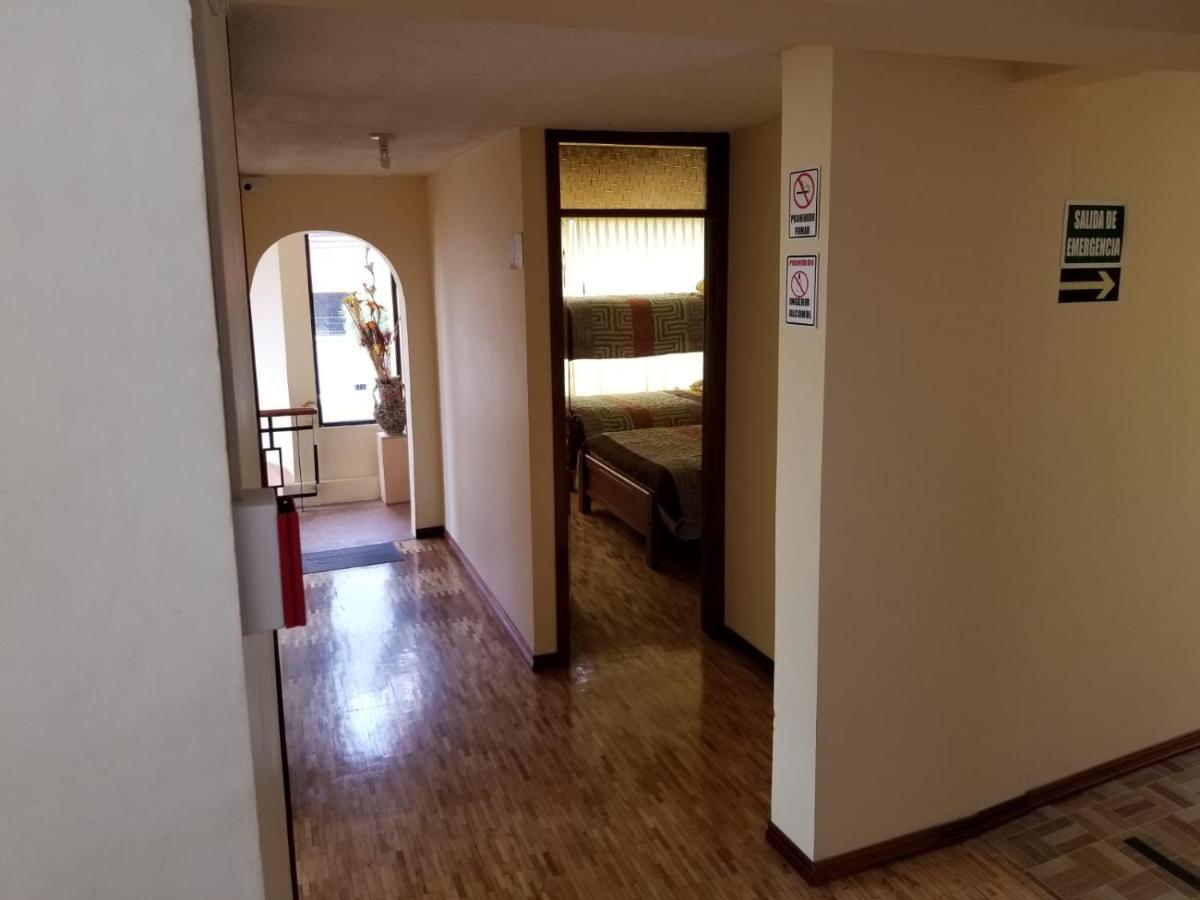 Hostal El Confort Quito Norte Bagian luar foto